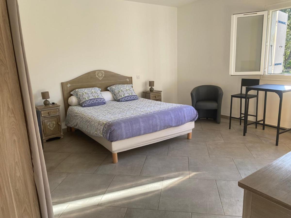 Ernella Hotel Aléria Екстериор снимка